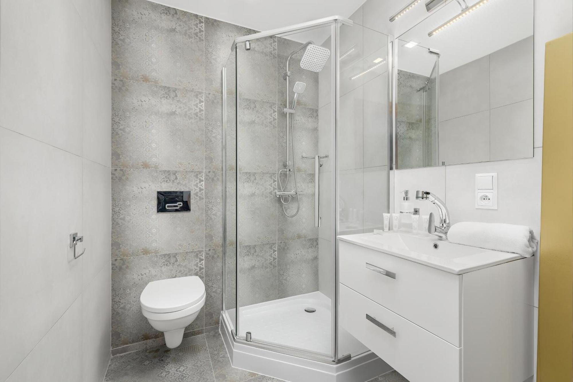 Nowoczesne I Stylowe Apartamenty W Centrum Bytomia Blisko Rynku By Noclegi Renters Bagian luar foto
