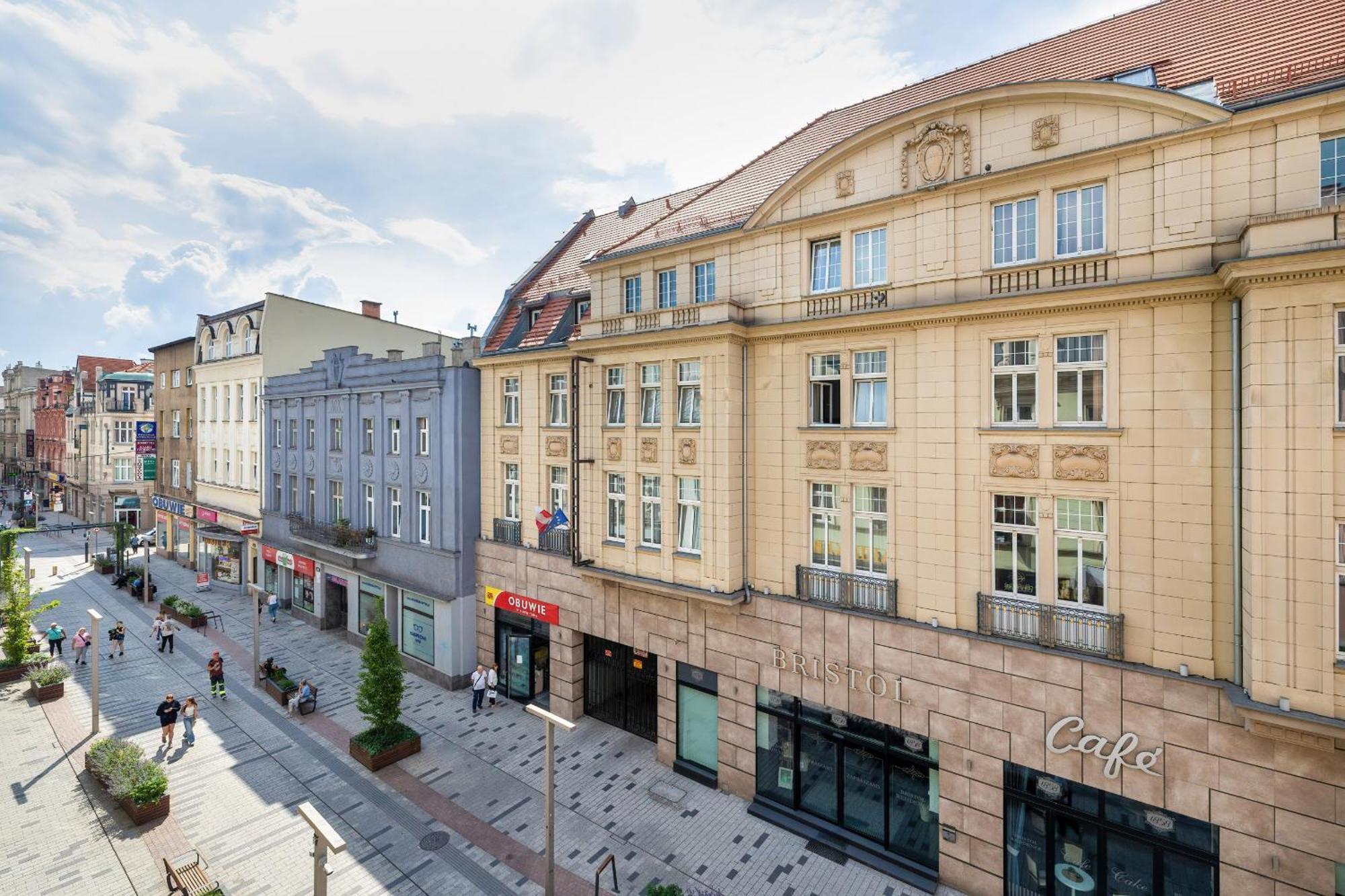 Nowoczesne I Stylowe Apartamenty W Centrum Bytomia Blisko Rynku By Noclegi Renters Bagian luar foto